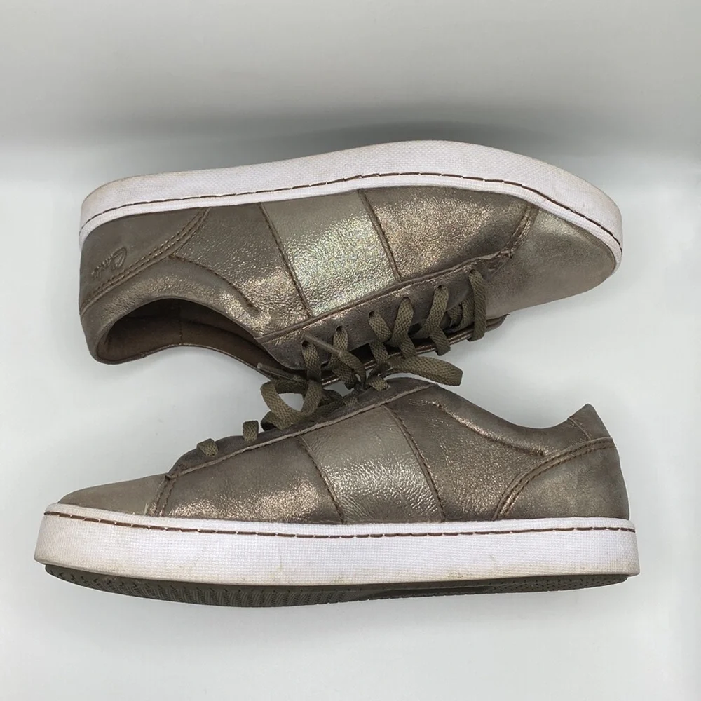 CLARKS PAWLEY RILEE METALLIC LEATHER SNEAKERS IN GRAY WOMEN’S SZ 6